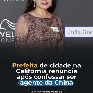 A renúncia da prefeita de Arcadia, na Califórnia, reacende um alerta sobre a influência estrangeira em democracias e instituições públicas.

Segundo o Departamento de Justiça dos Estados Unidos, Eileen Wang admitiu ter atuado ilegalmente como agente da China, publicando conteúdos orientados por integrantes da administração chinesa.

O caso mostra como estratégias de influência podem operar de forma silenciosa, usando figuras públicas, redes sociais e discursos aparentemente espontâneos para moldar narrativas políticas.

Mais do que um episódio local, a situação reforça a importância da transparência, da fiscalização e da defesa das instituições democráticas diante de ações coordenadas por governos estrangeiros.